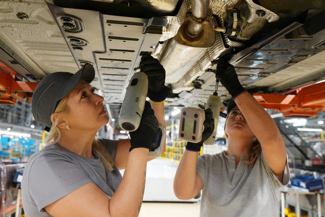 девушки на работе