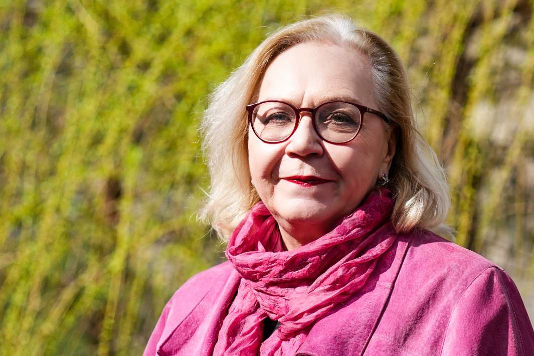 Бывший завлит «Современника» Евгения Кузнецова 
