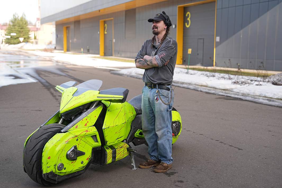 Съемочная площадка фильма «Сто лет тому вперед»