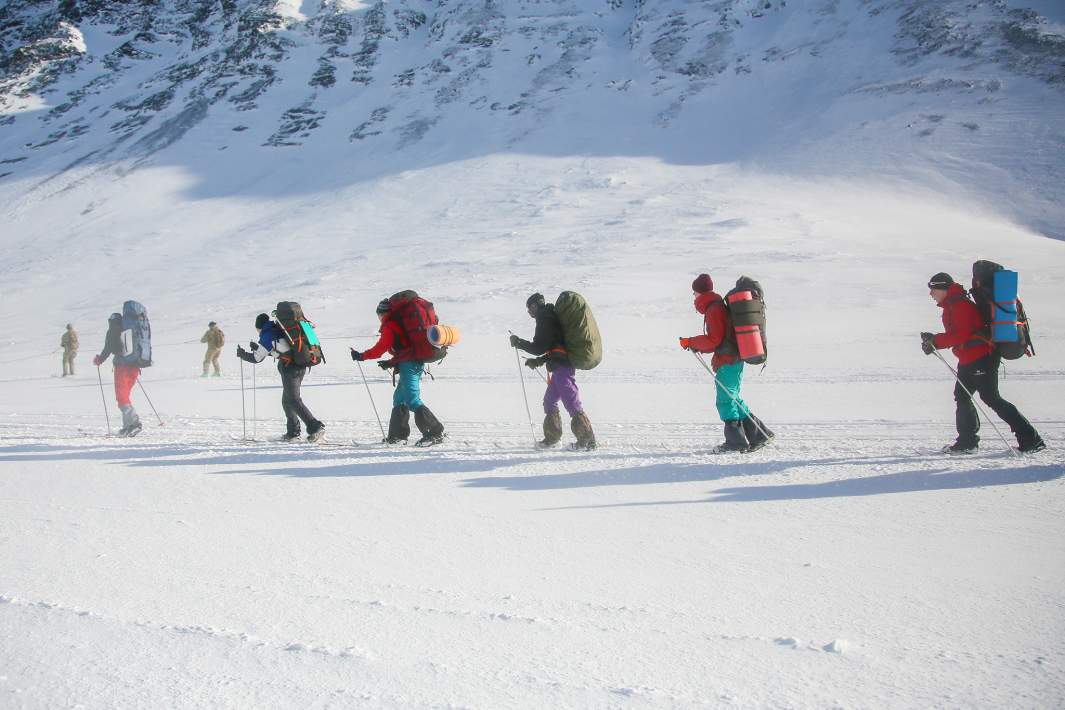 Туристы на перевале 