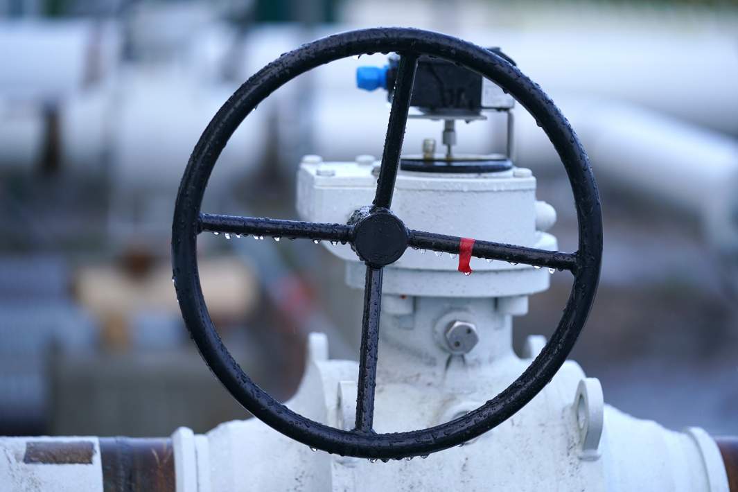 газ