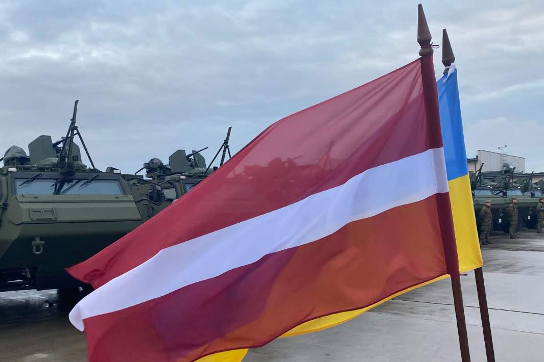 Помощь Украине