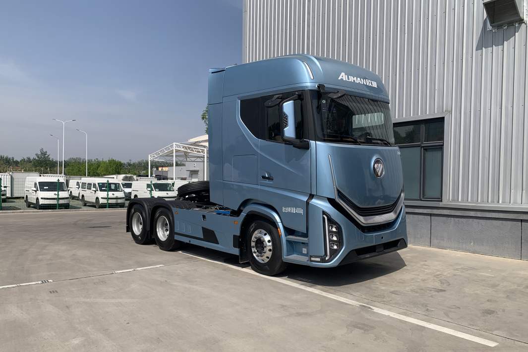 Магистральный тягач Foton Galaxus