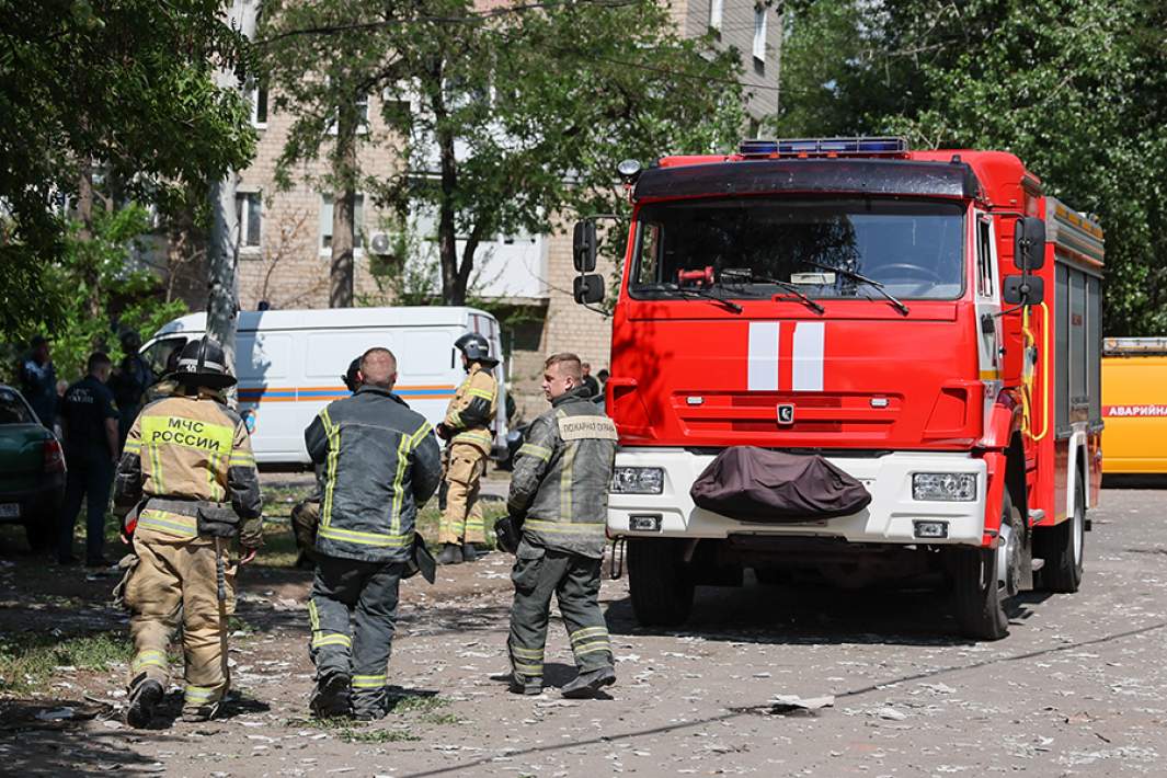 Сотрудники МЧС России