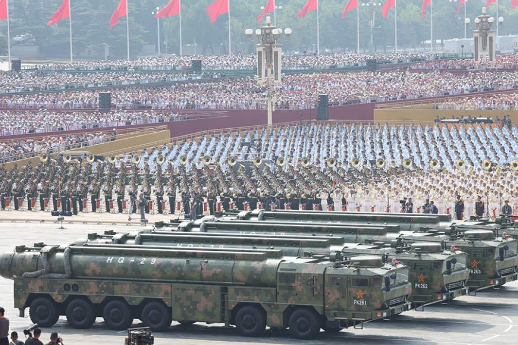 Система ПВО HQ-29 на военном параде по случаю 80-й годовщины окончания Второй мировой войны и капитуляции Японии в Пекине