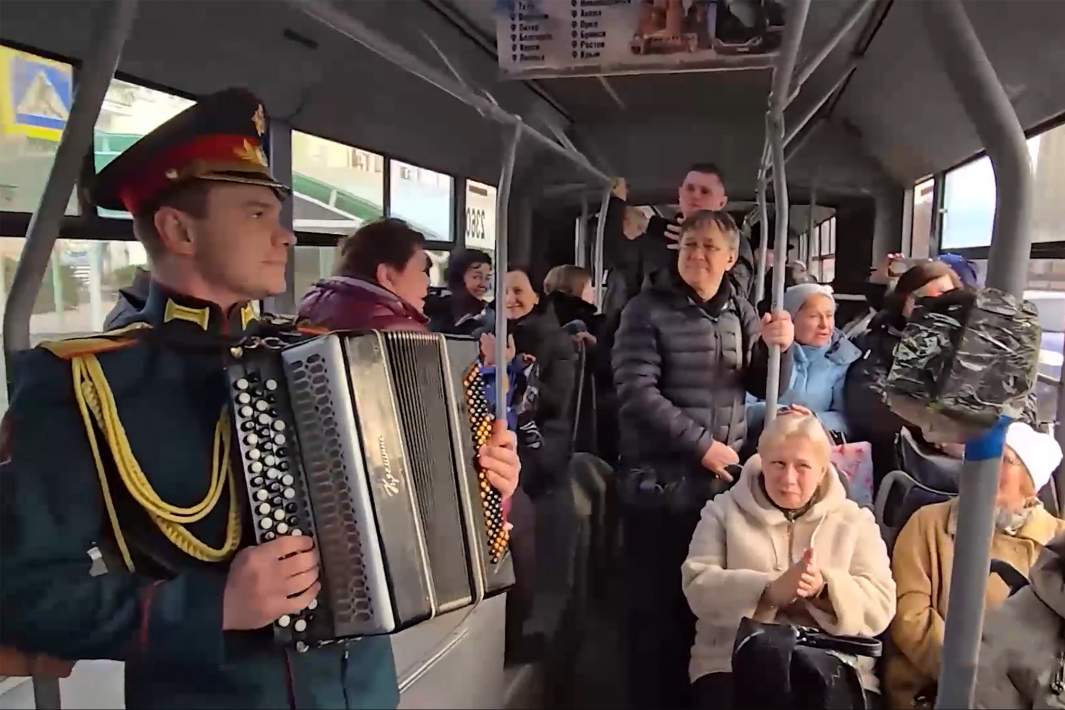 военные