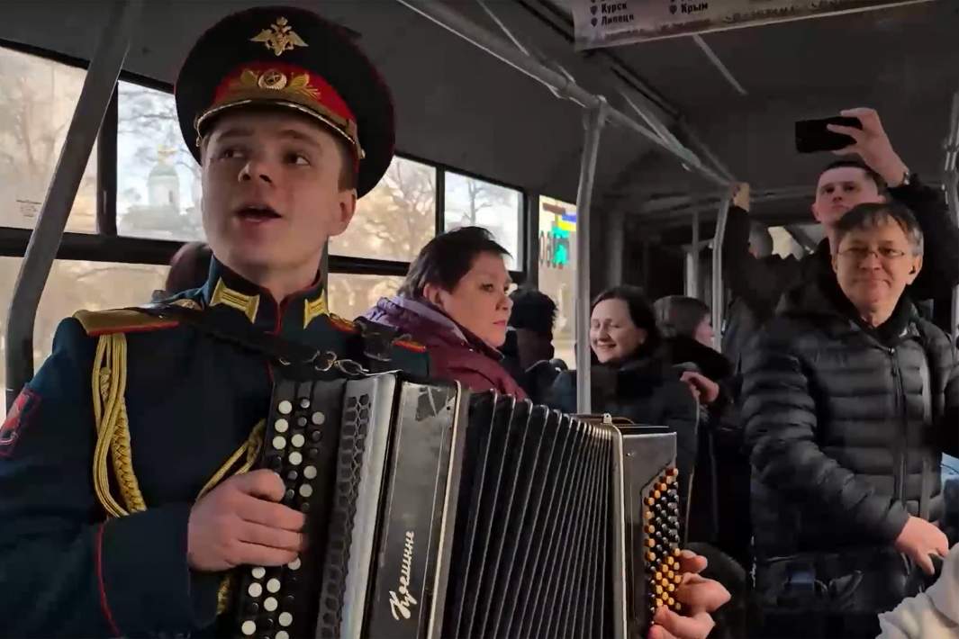 военные