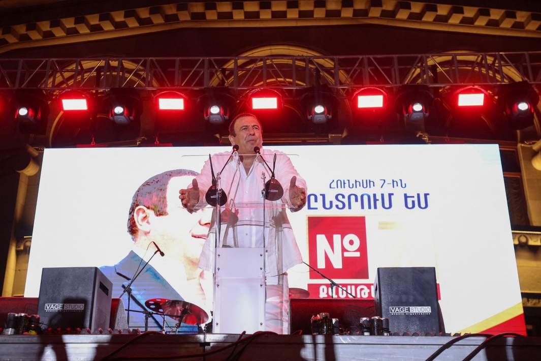 Гагик Царукян на предвыборном митинге