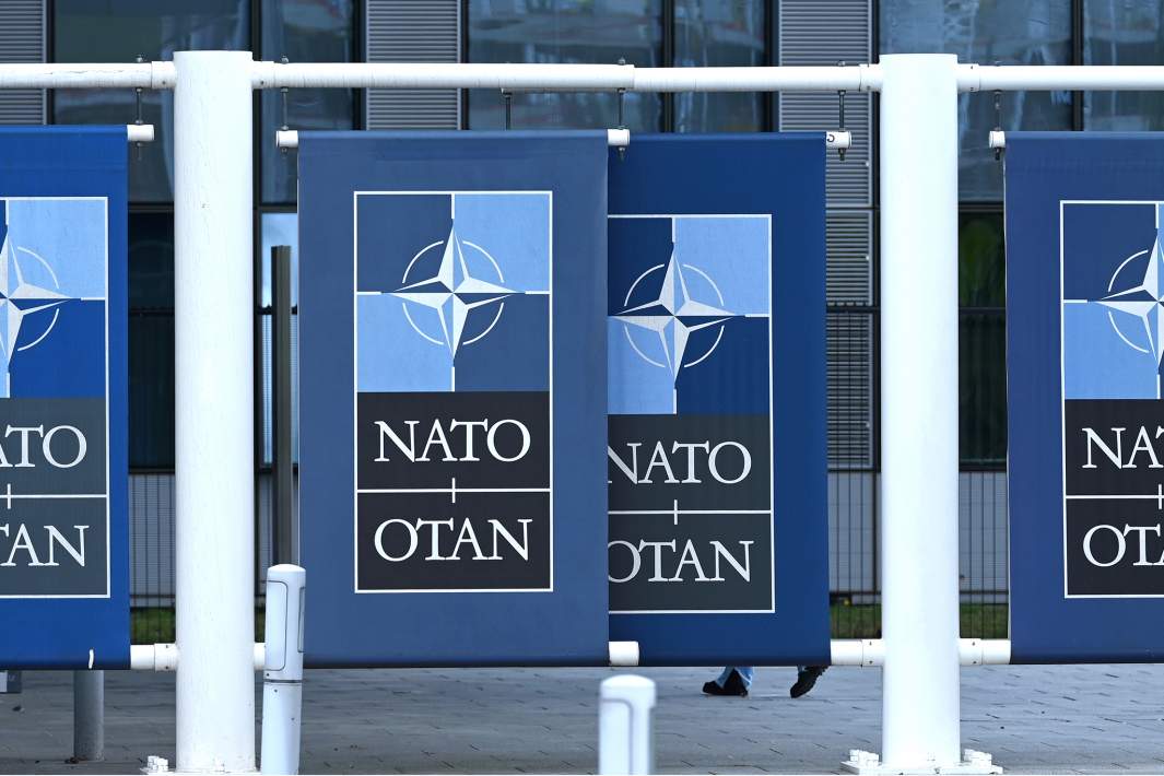 нато