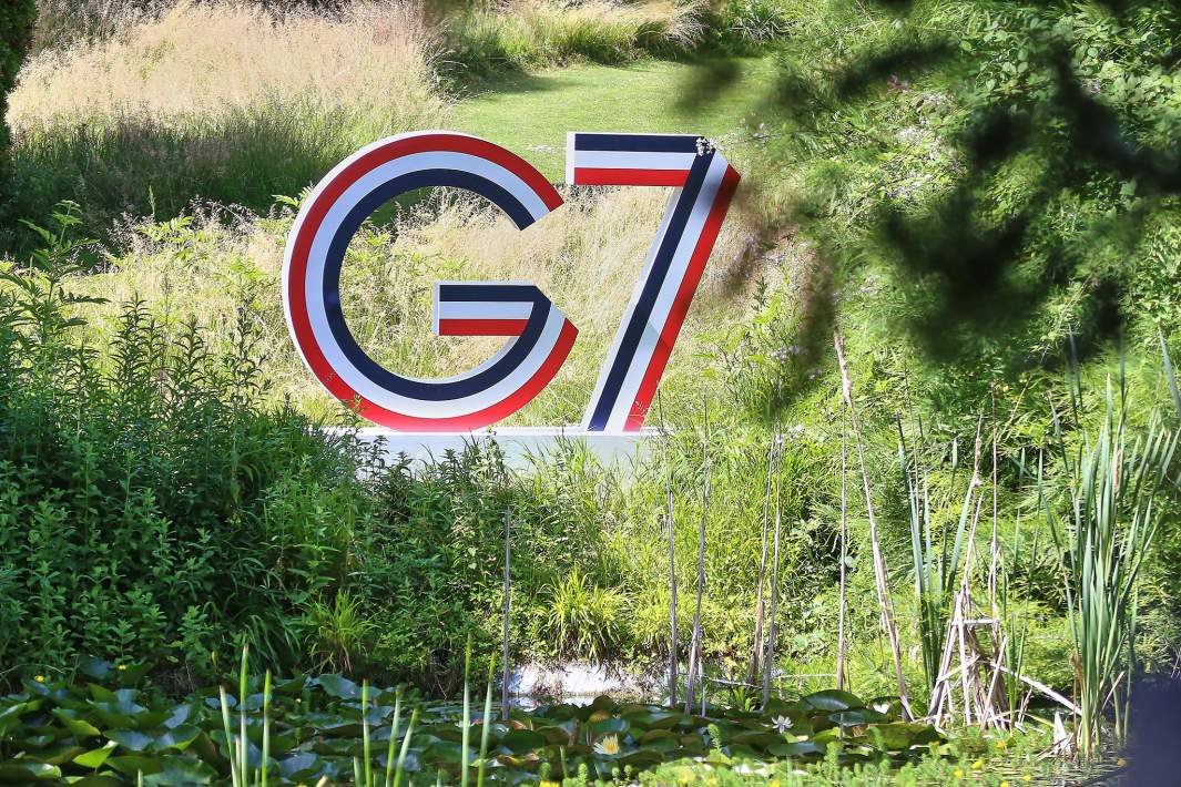 G7