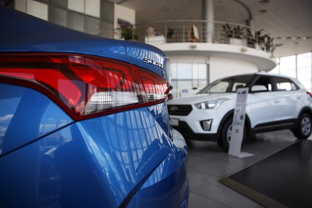 Автомобили Hyundai в автосалоне