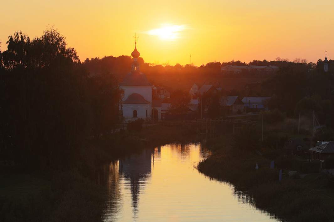 храм