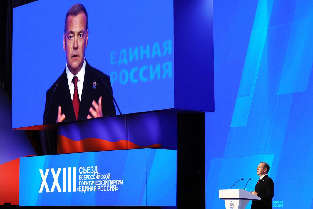 Медведев