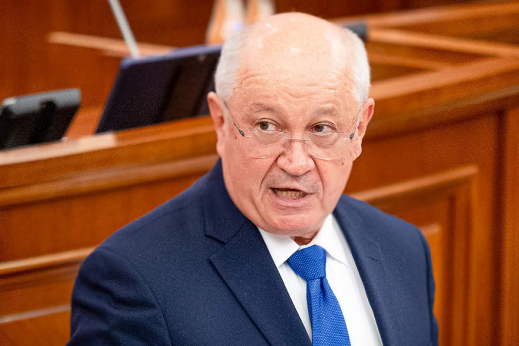 Александр Мунтяну