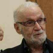 У ньюйоркцев на подсознательном уровне возникла потребность в восполнении потерь