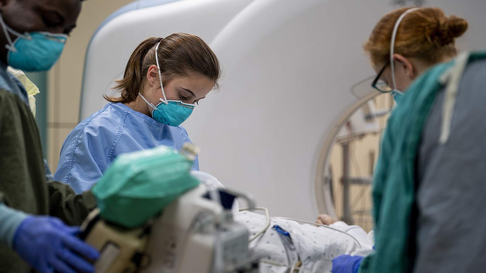 Новое имя короля: ученые предложили другое название COVID-19 | Статьи | Известия