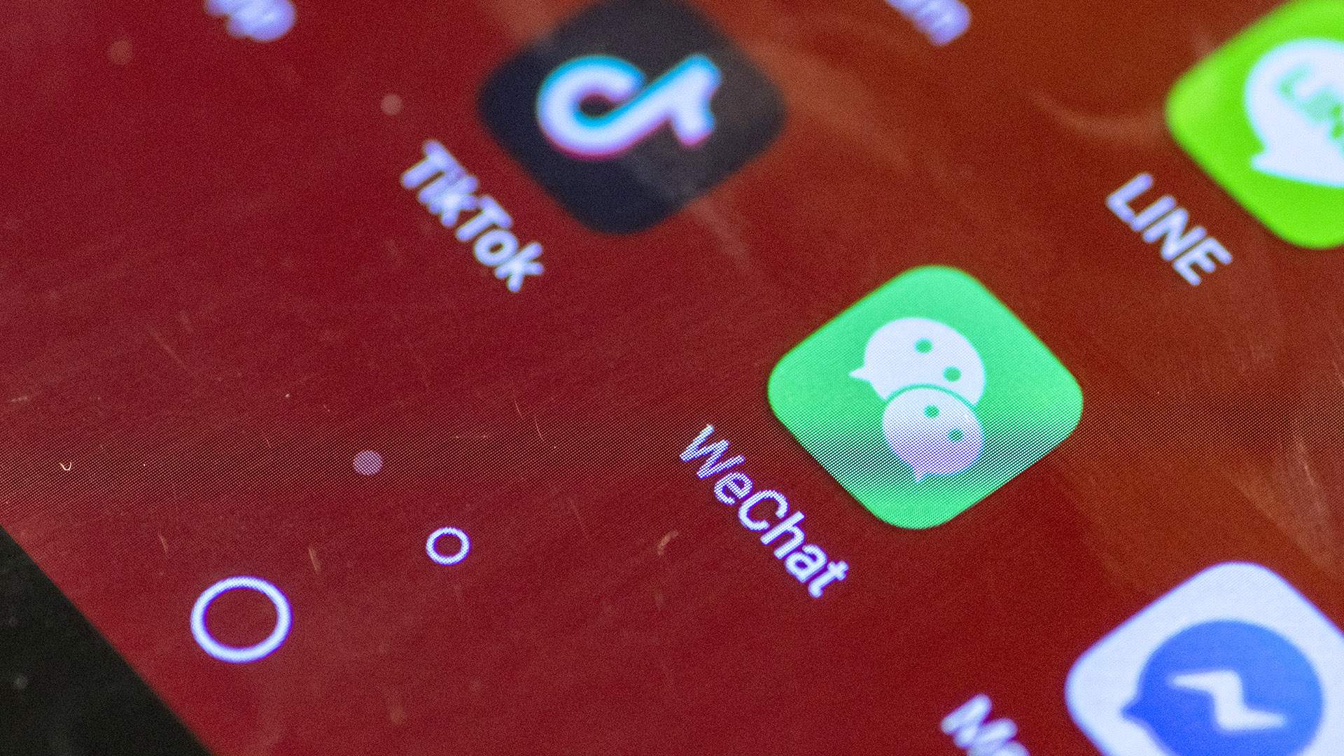 Войти в сумрак: чем может обернуться запрет TikTok и WeChat в США | Статьи  | Известия