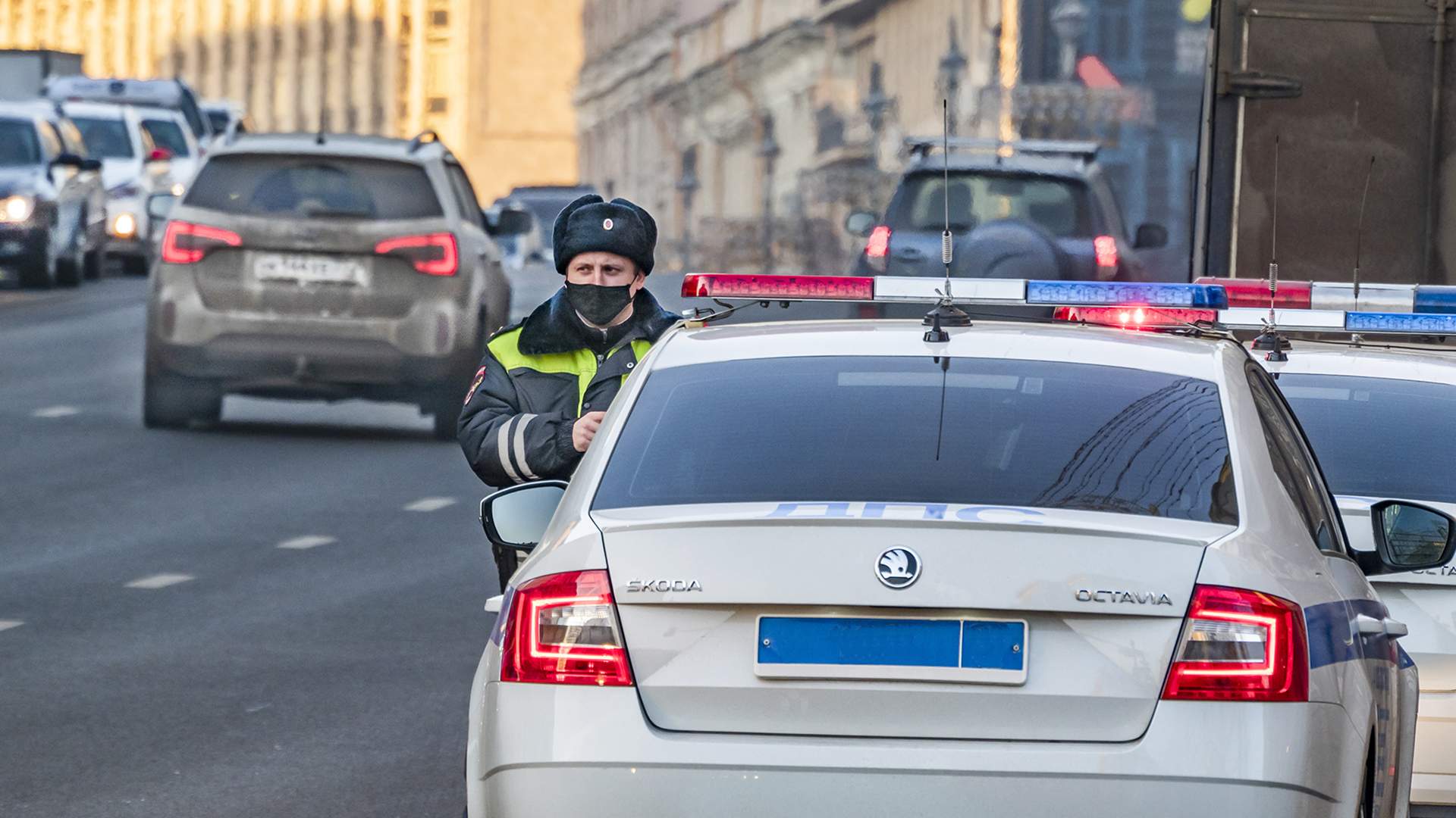 Камеры, дорогое ОСАГО, новые штрафы: как будут бороться с автохамами |  Статьи | Известия