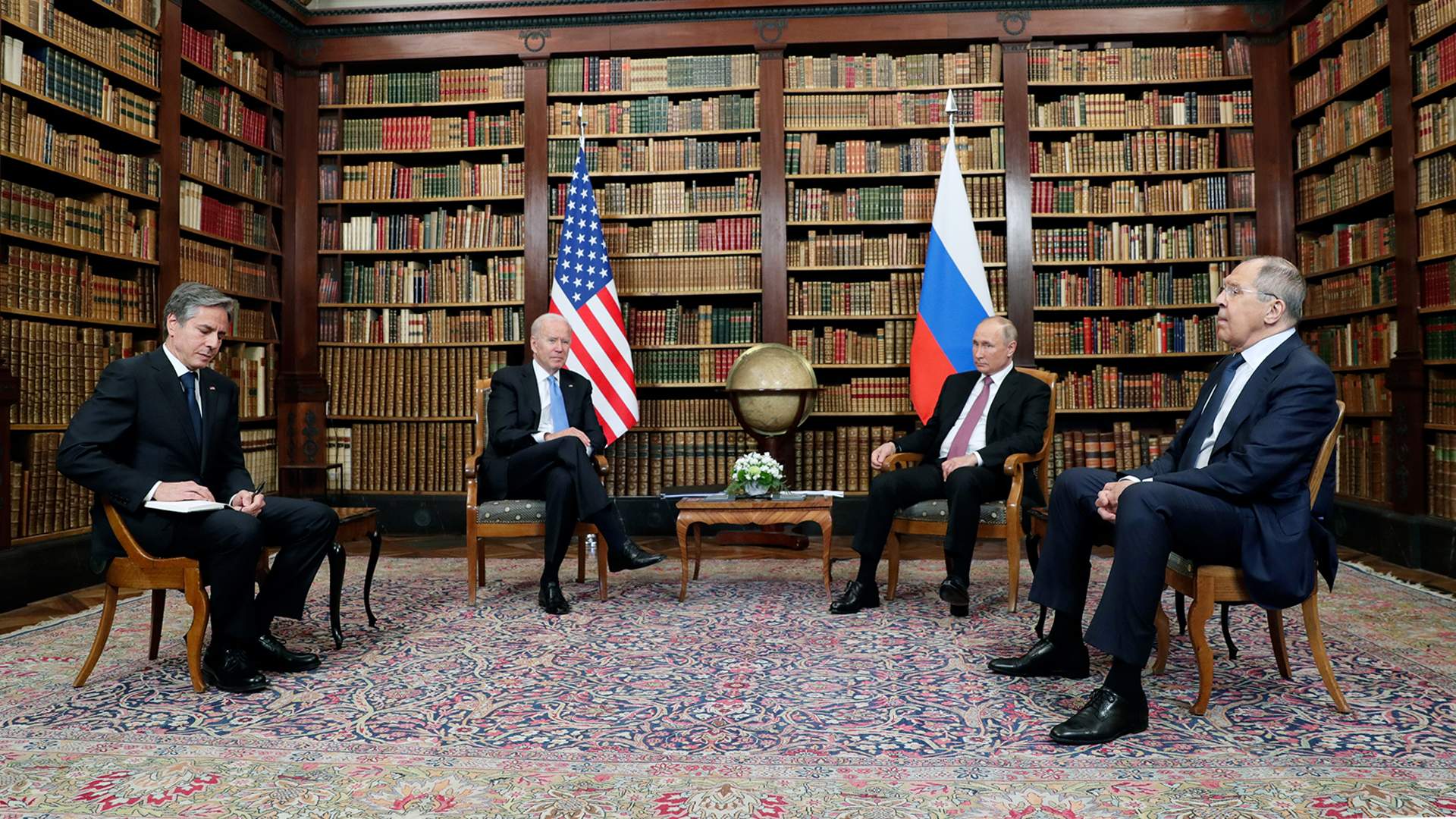 Министры иностранных дел великобритании сша и китая обсудили за закрытыми дверями проекты соглашения