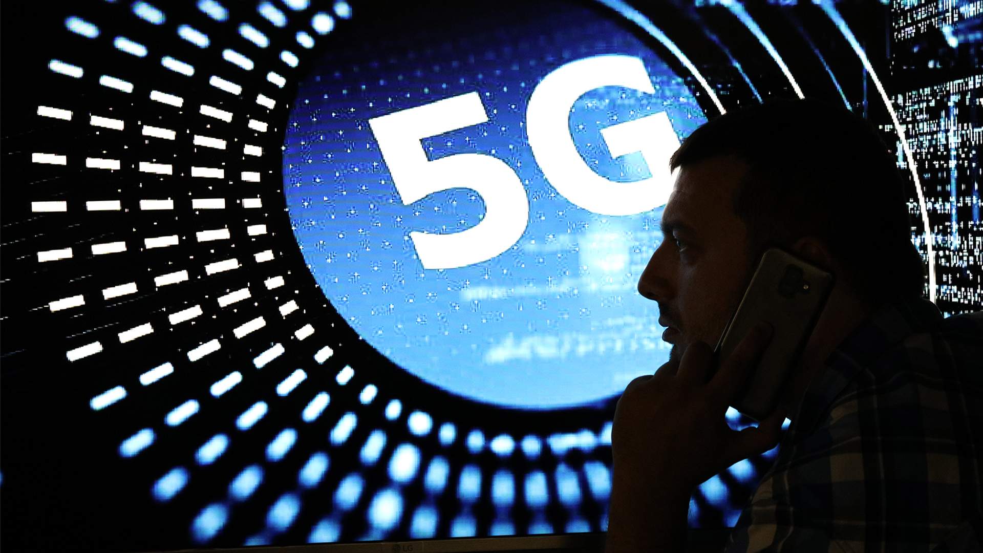 Время вспять: технологии 5G помогут в борьбе с телефонными мошенниками |  Статьи | Известия