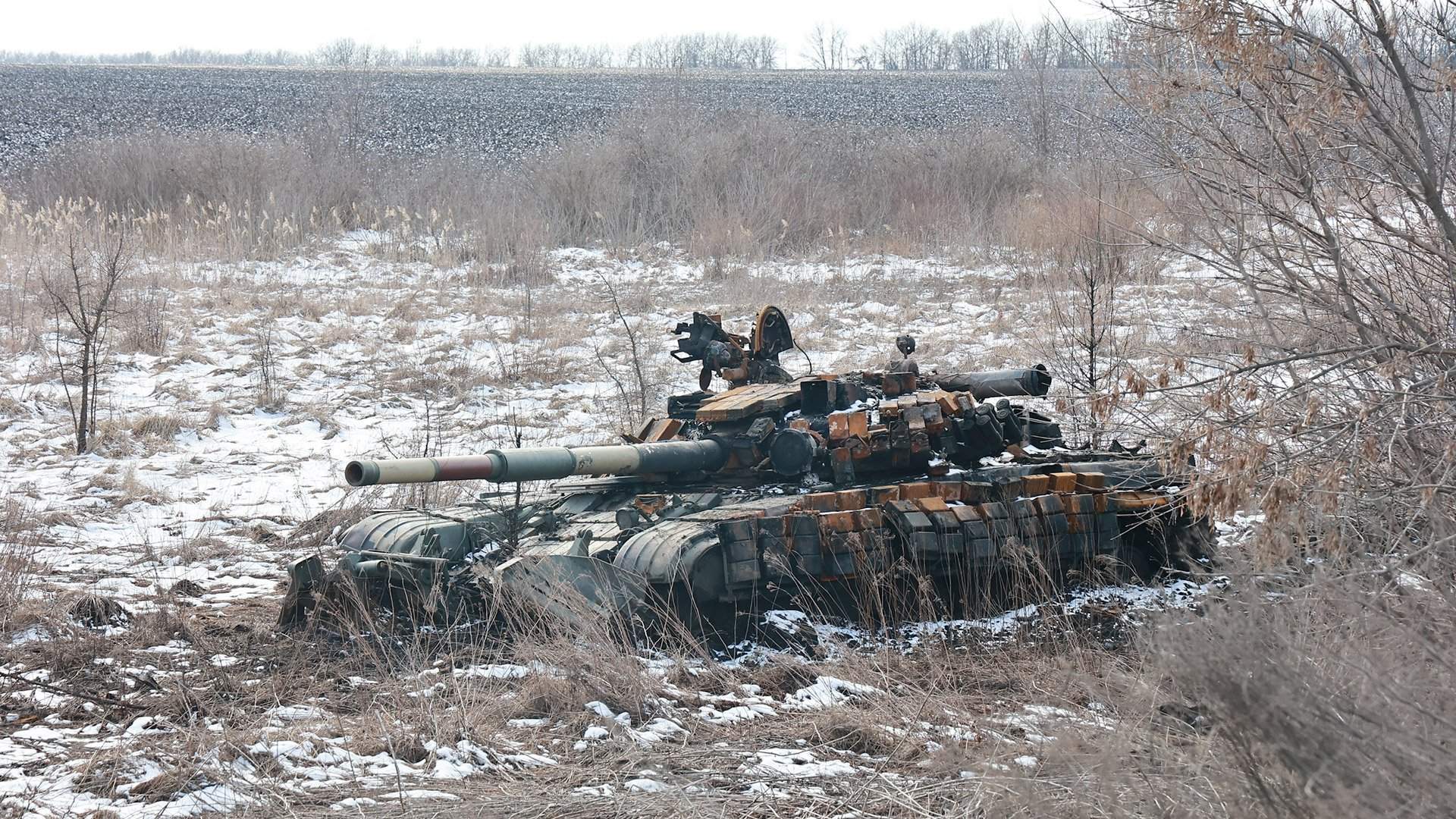 Дело в технике: Вооруженные силы РФ уничтожают военные объекты по всей  Украине | Статьи | Известия