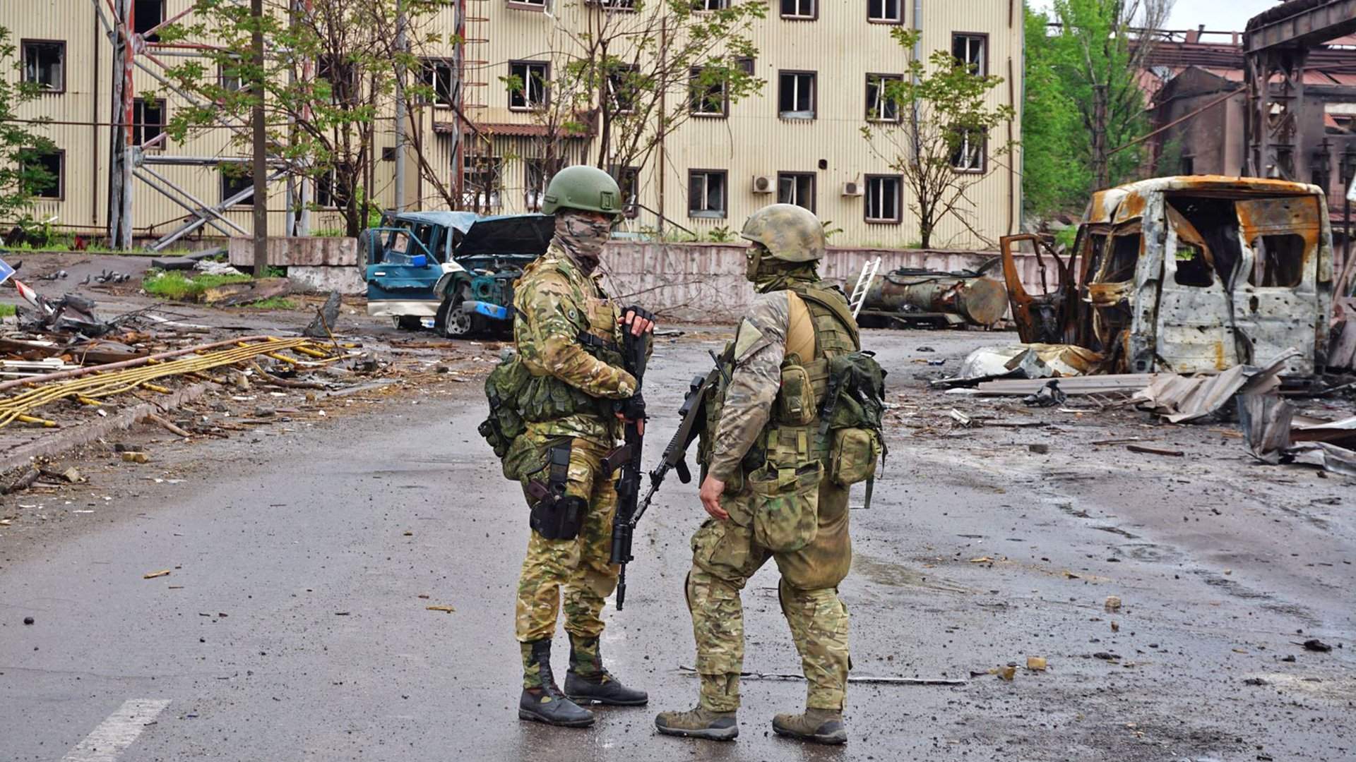 Город любит тишину: как Мариуполь возвращается к мирной жизни | Статьи |  Известия