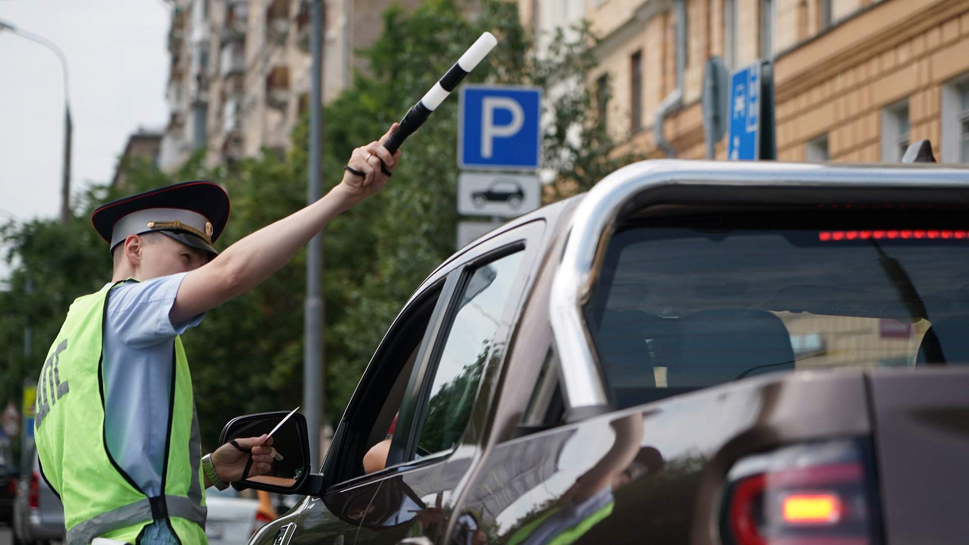 Дальше пешком: вступили в силу поправки в КоАП и Уголовный кодекс | Статьи  | Известия