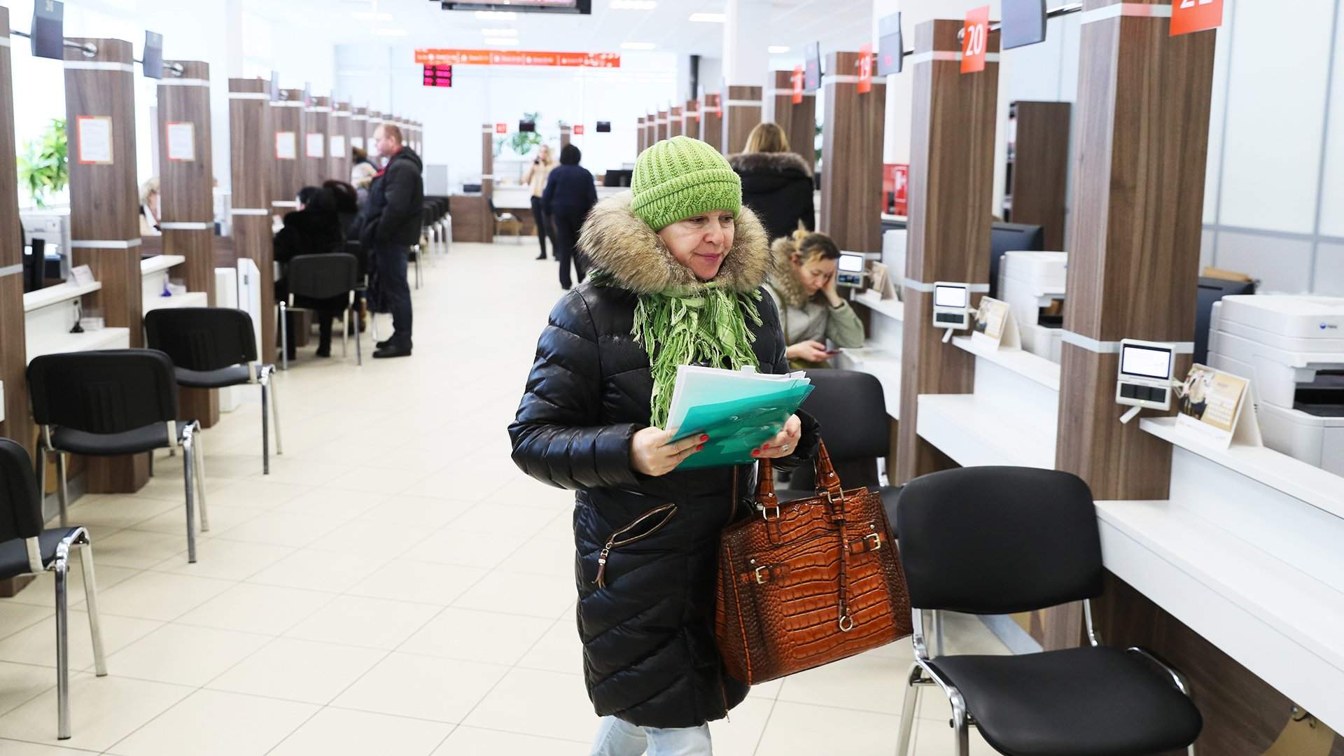 Единство в пособии: ведомствам предложили объединиться для просвещения  малоимущих | Статьи | Известия