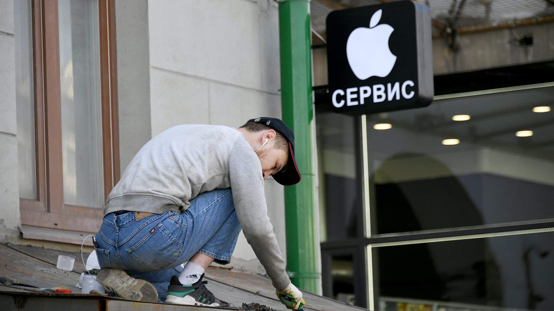 Сервисный мор: в России закрываются авторизованные центры Apple | Статьи |  Известия