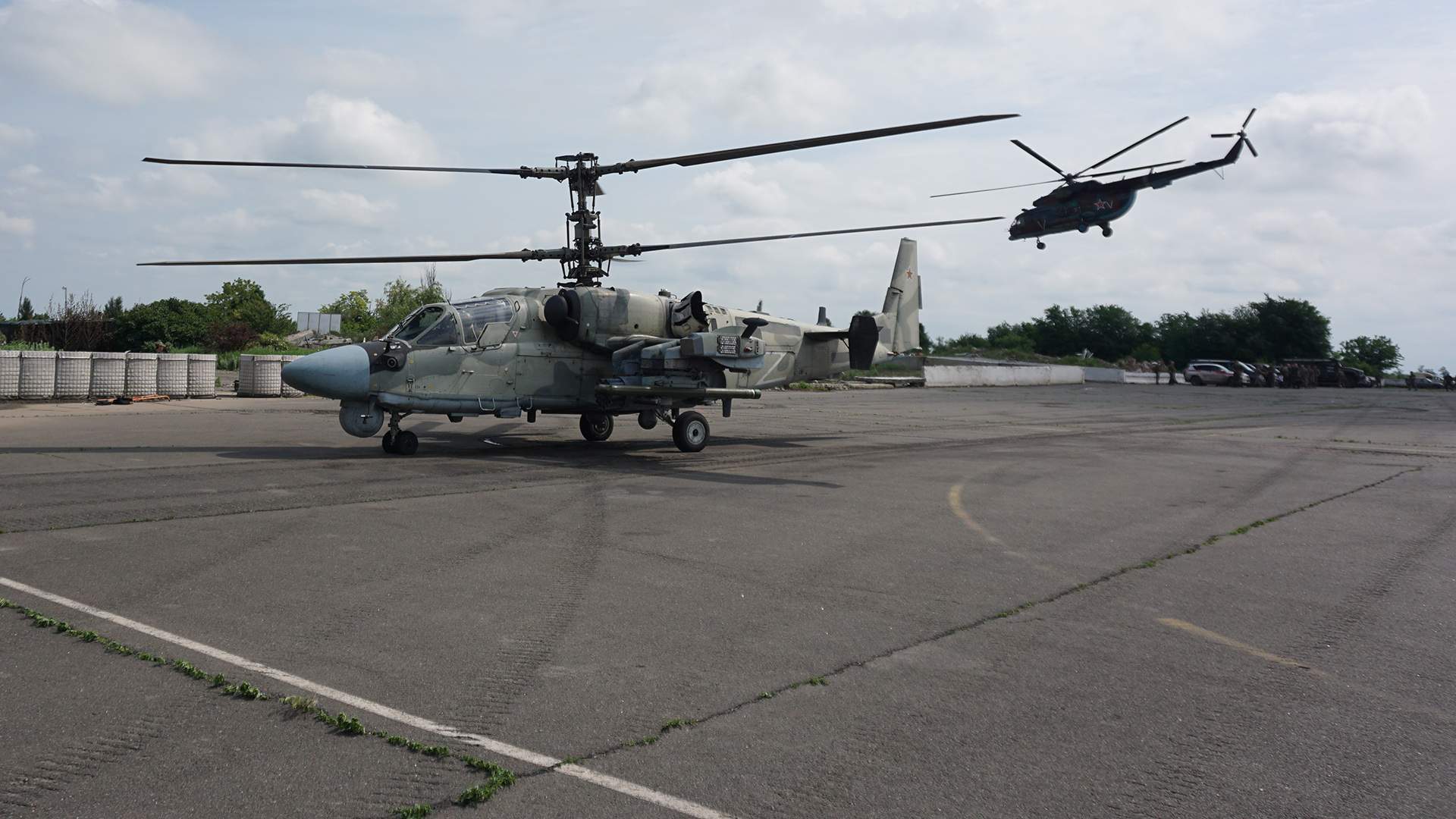 При крушении вертолета Ми-8 в Бишкеке погиб один человек - ремонты-бмв.рф - Новости Кыргызстана