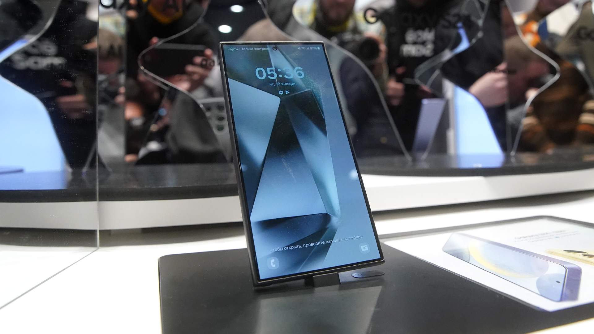Как на углах: часть функций ИИ не работает на Samsung Galaxy S24 в России