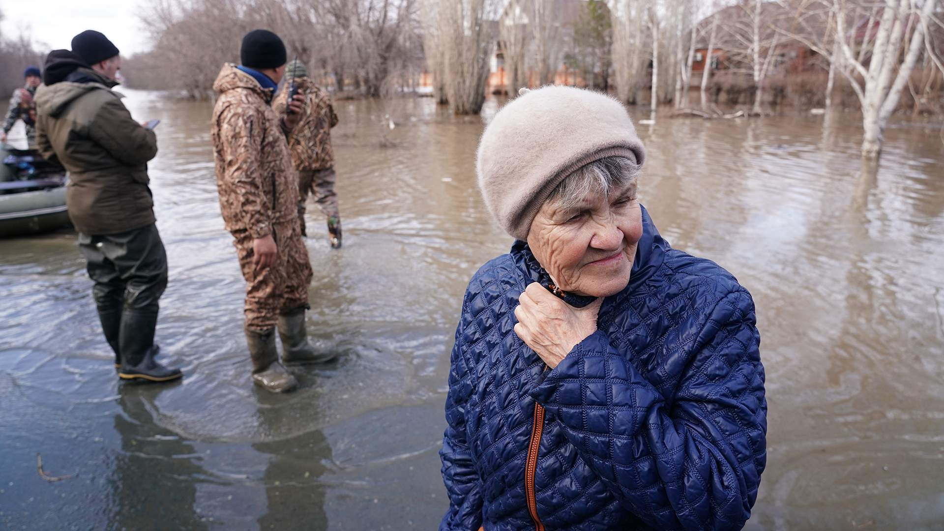 Дамбу построили коряво, а выделенные на нее средства тратили не по делу» |  Статьи | Известия