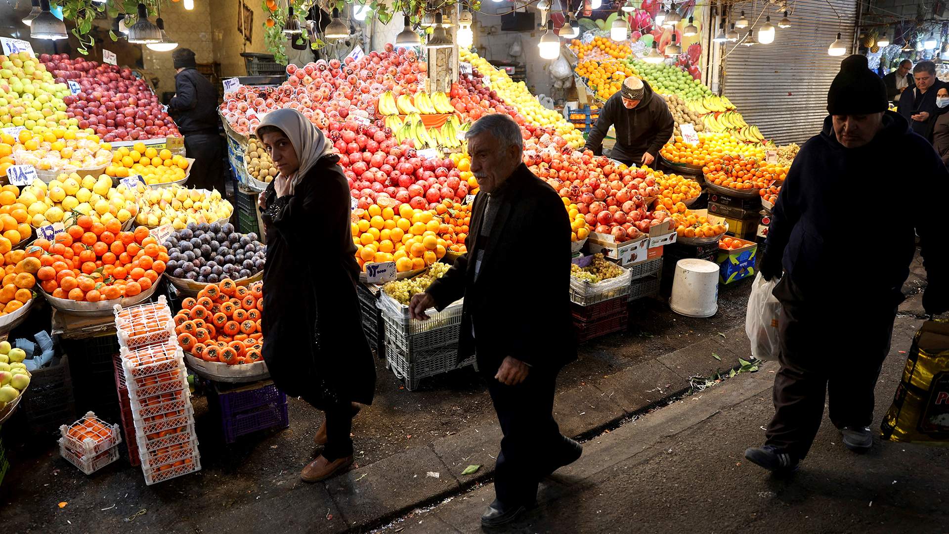 Реальный протест: иранцы требуют от властей стабилизировать нацвалюту