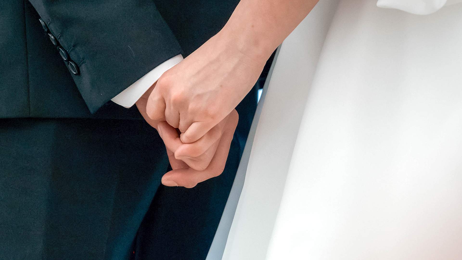 Кошелек или жизнь: нужны ли супругам общие деньги