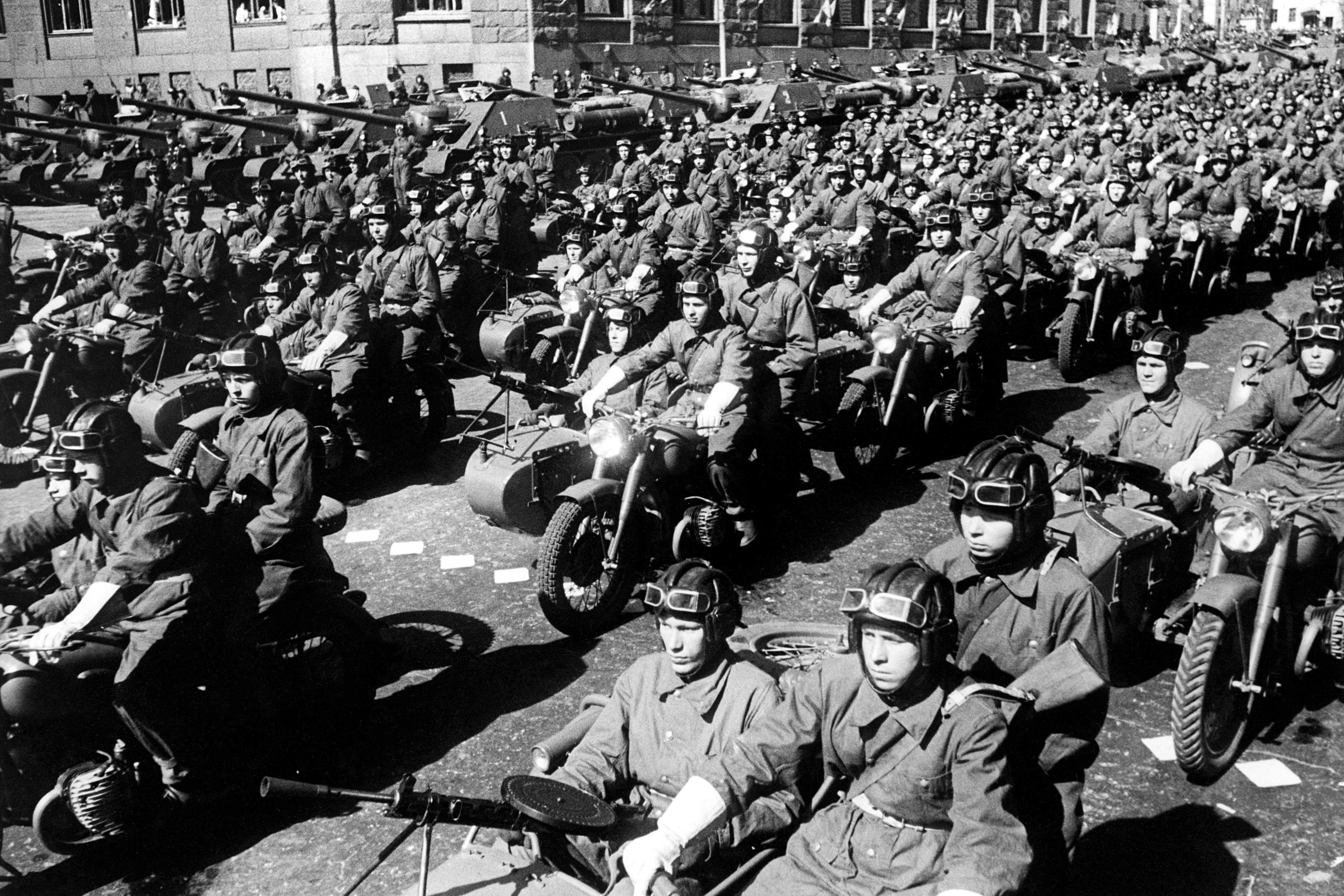 После завершения войны. Парад ВОВ 1945.