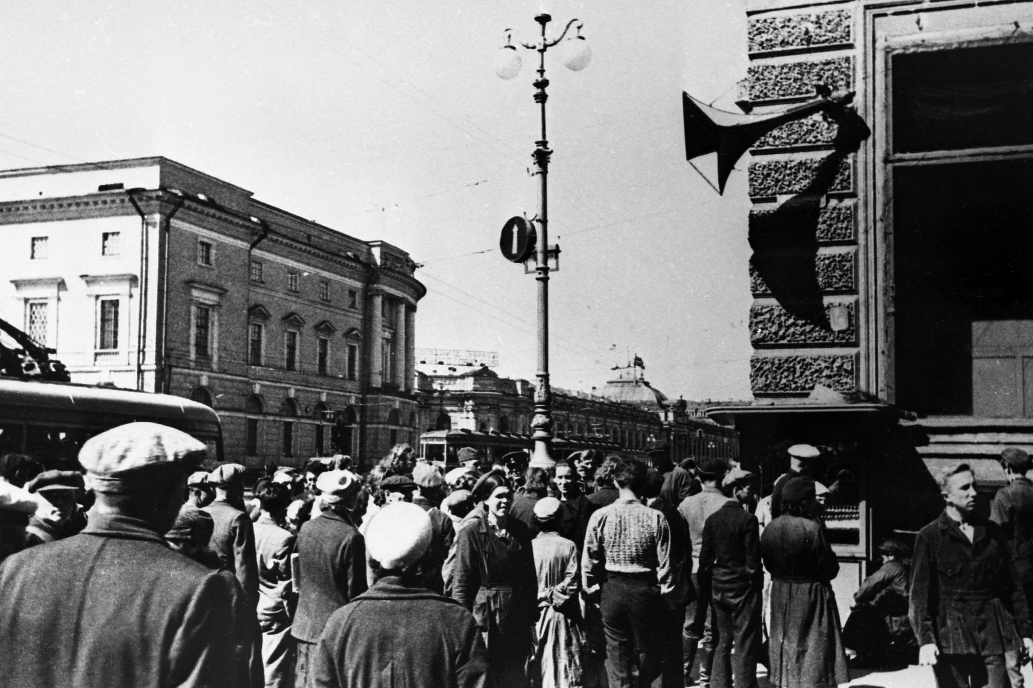 В 1941 началась. 22 Июня 1941 года начало Великой Отечественной войны 1941-1945. Начало войны 22 июня 1941 года. Великая Отечественная война 22 июня. Москва 22 июня 1941.