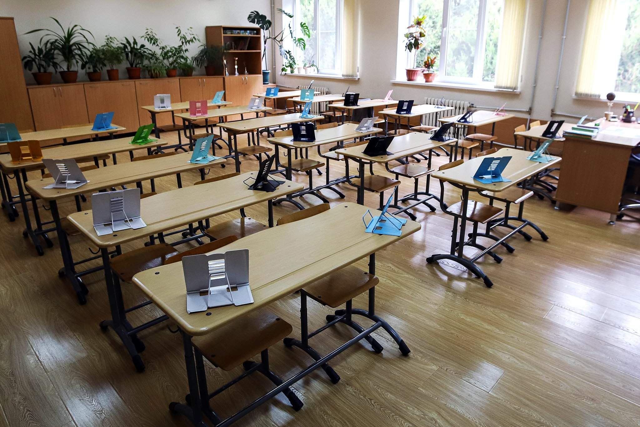 Школы Астрахани закрывают на карантин