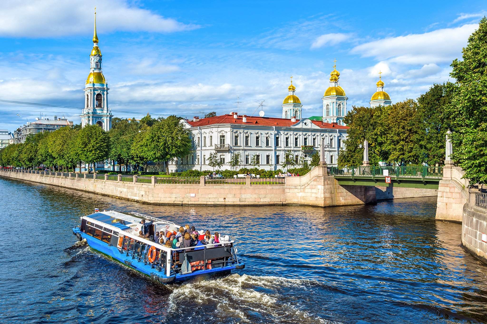 Спб возьму. Теплоходная прогулка Санкт-Петербург. Кронштадт Санкт-Петербург. Экскурсионного туризма СПБ. Экскурсионные группы в Санкт-Петербурге.