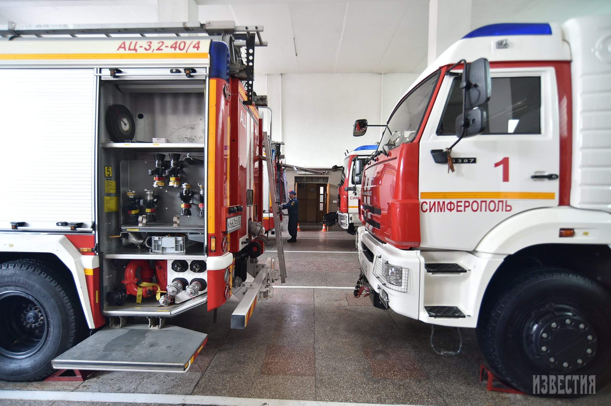 Пожарные машины аэропорта Владивосток
