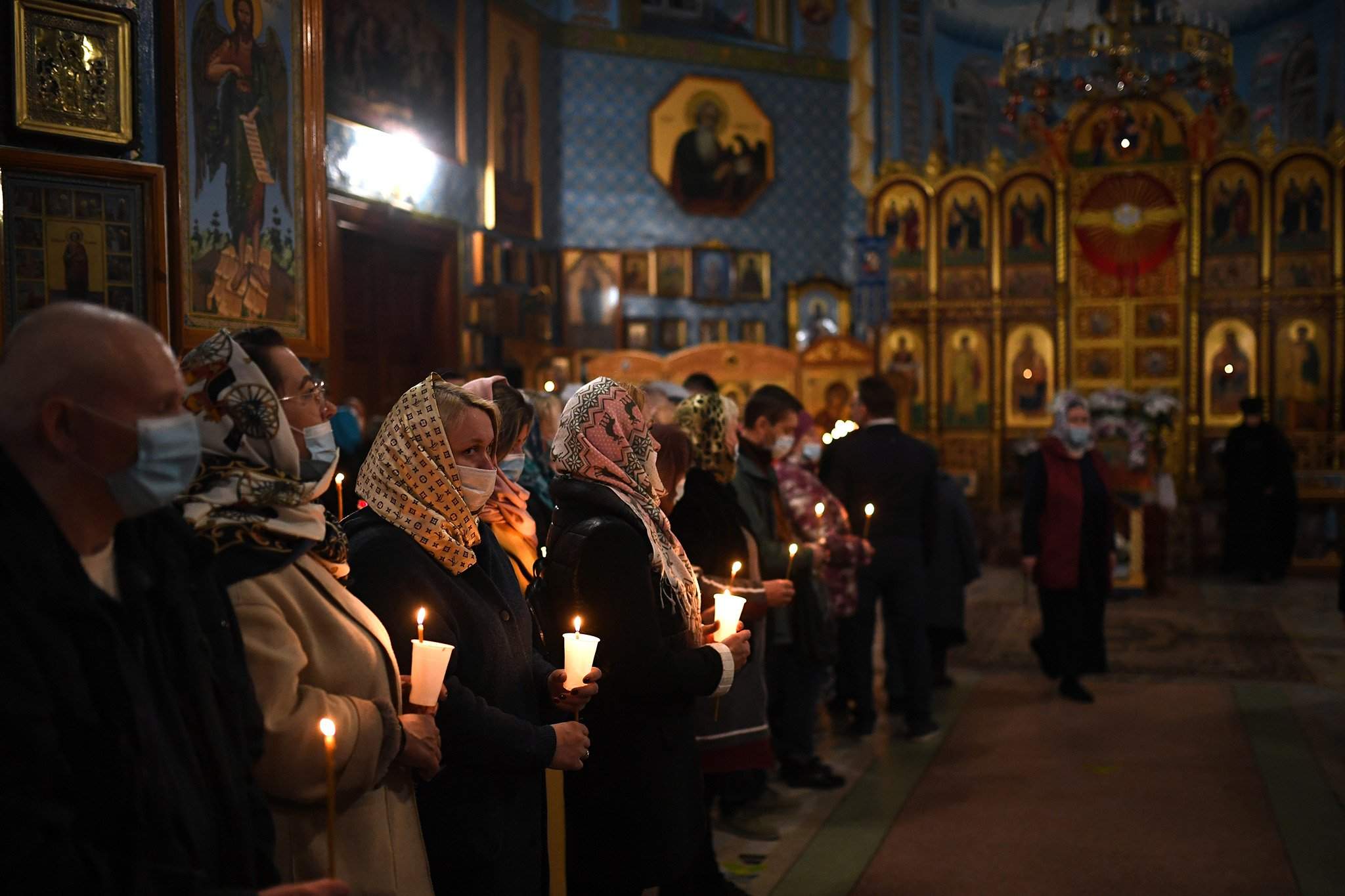 Пасхальная служба в Покровском соборе Астрахани 2016