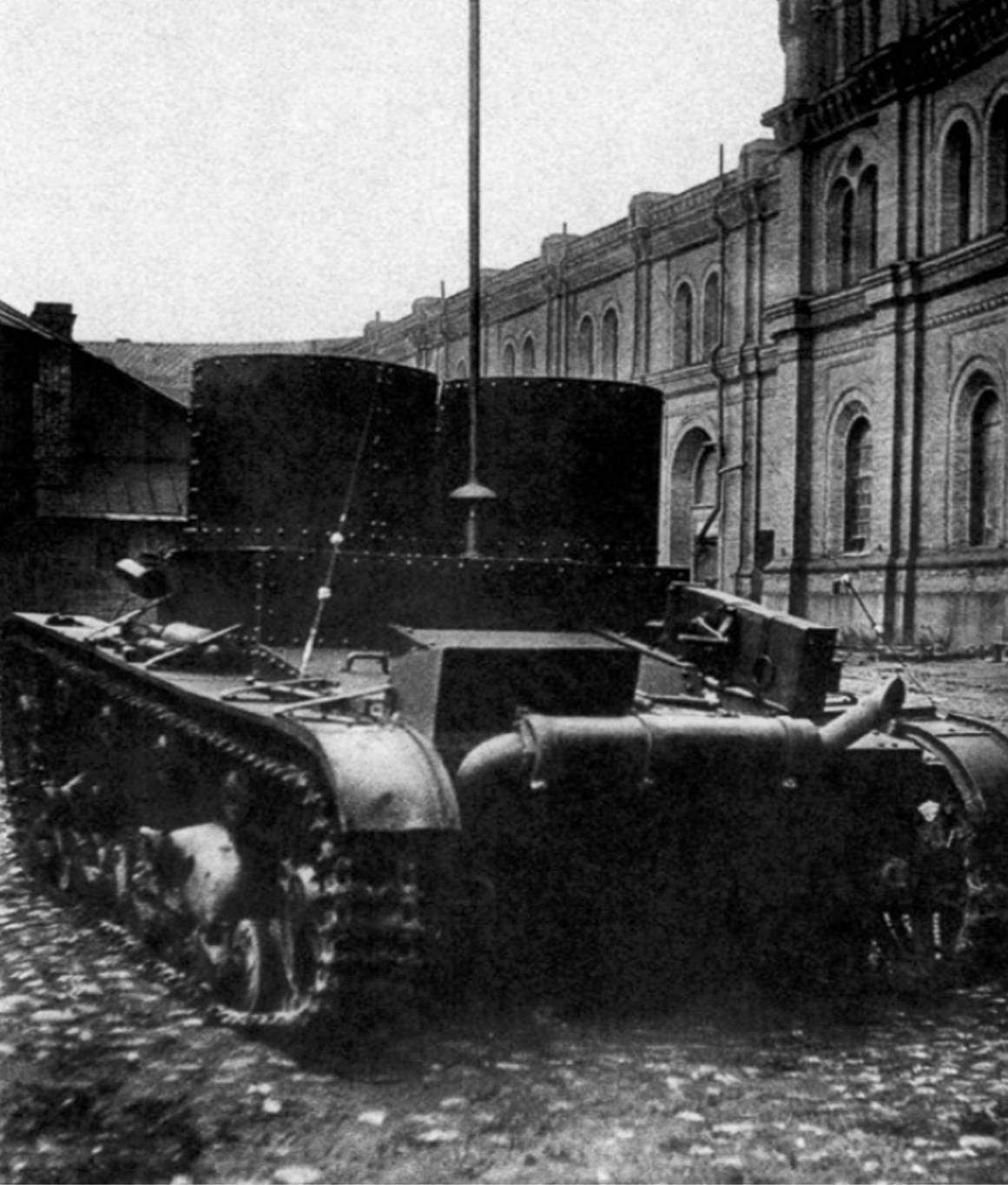 Т-26 обр 1933. 1932. 2 мм пушкой. Т-26 обр 1933. Танк бт-2.