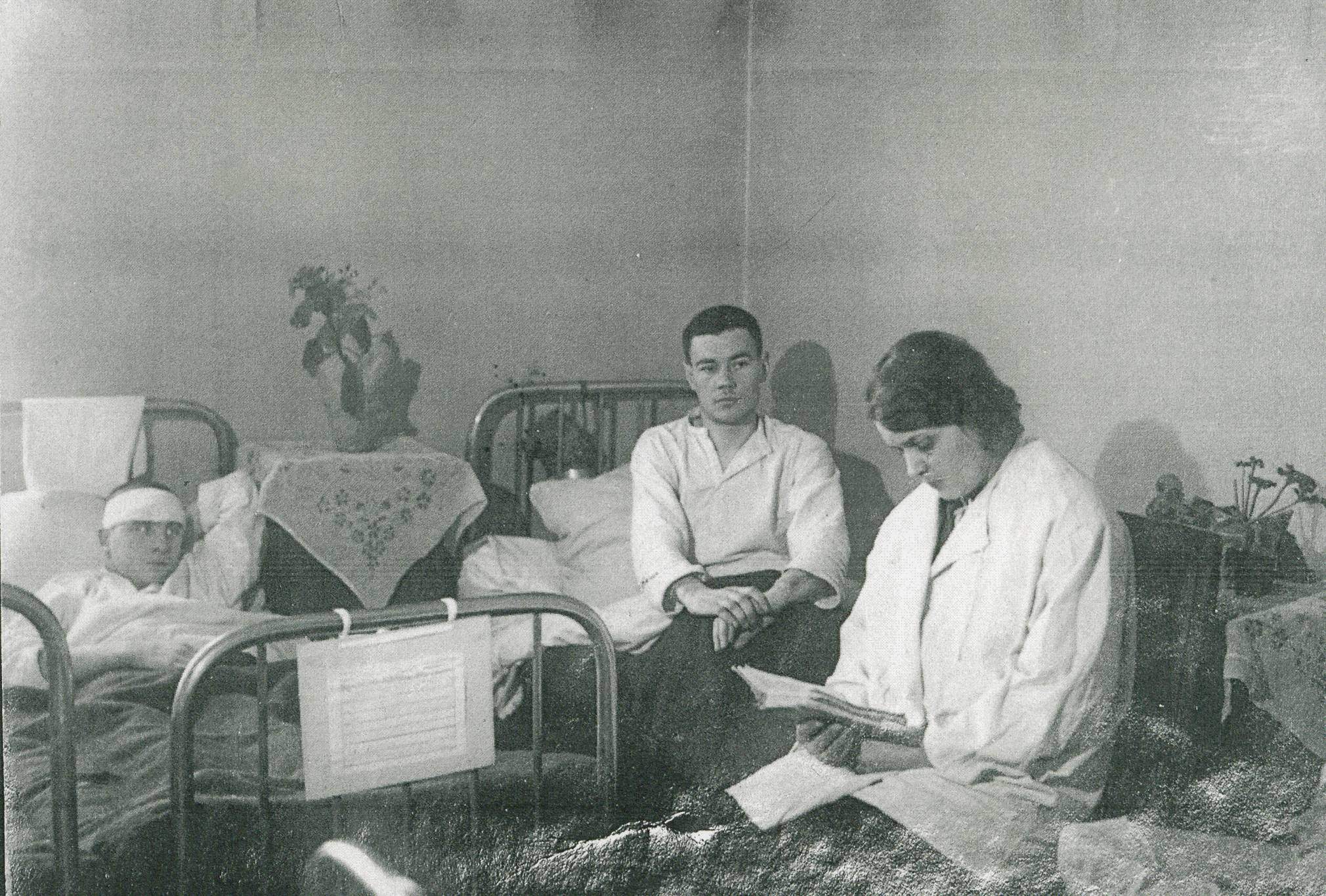 Фото с госпиталя. Военный госпиталь 1944 СССР. Военный госпиталь СССР В ВОВ.
