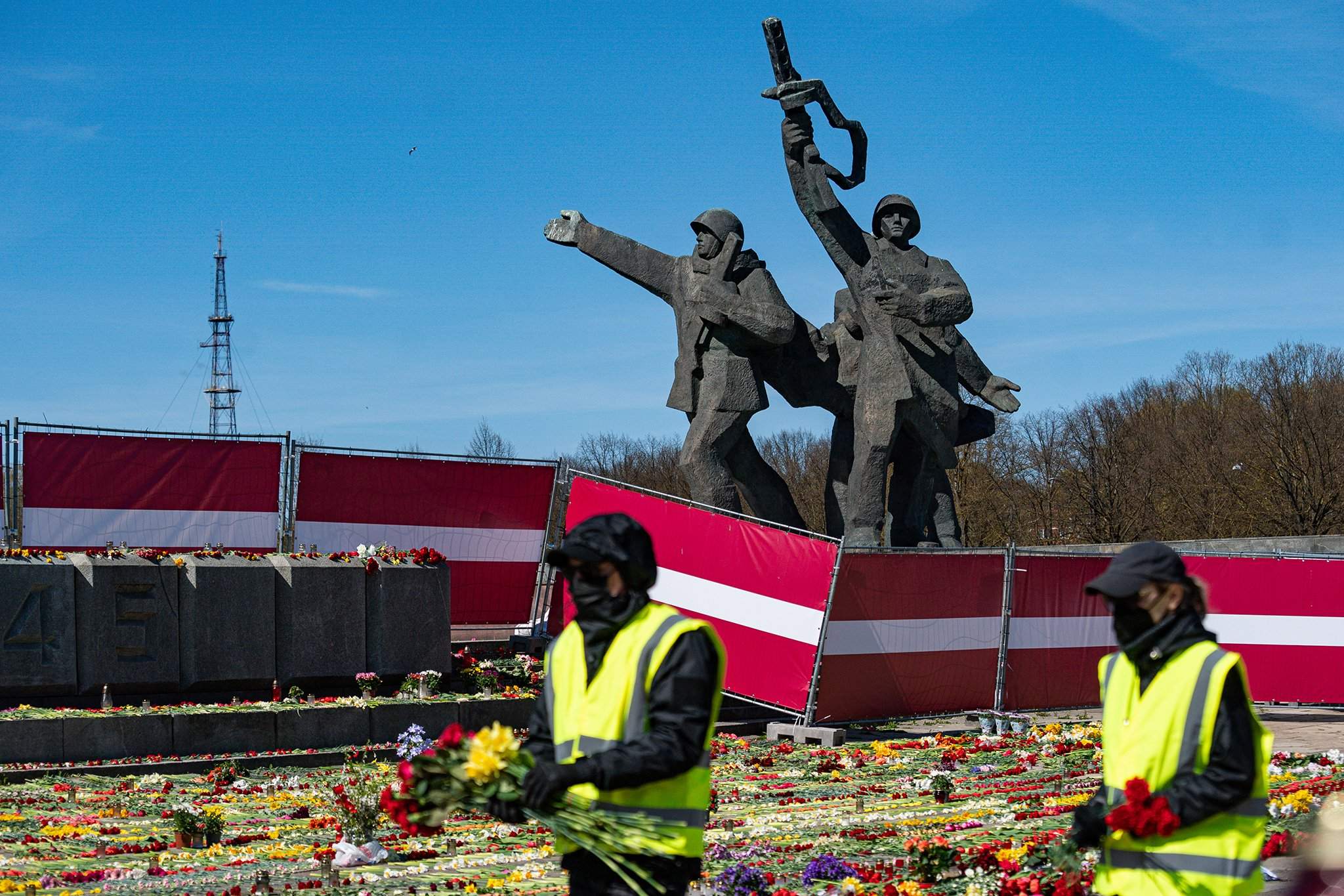 памятники в латвии