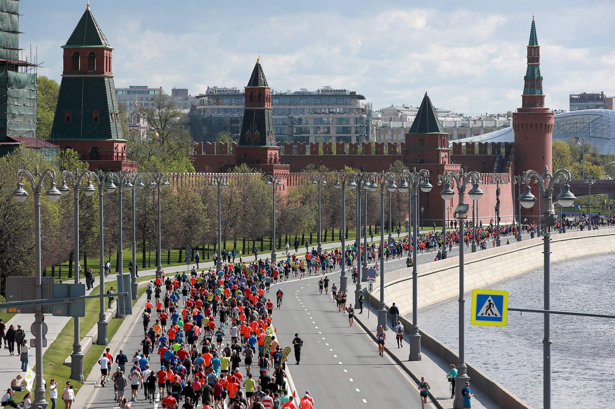 Новости про москву видео. Московский полумарафон 2023. Дороги Москвы. Перекрытия в Москве завтра. Выходные в столице.