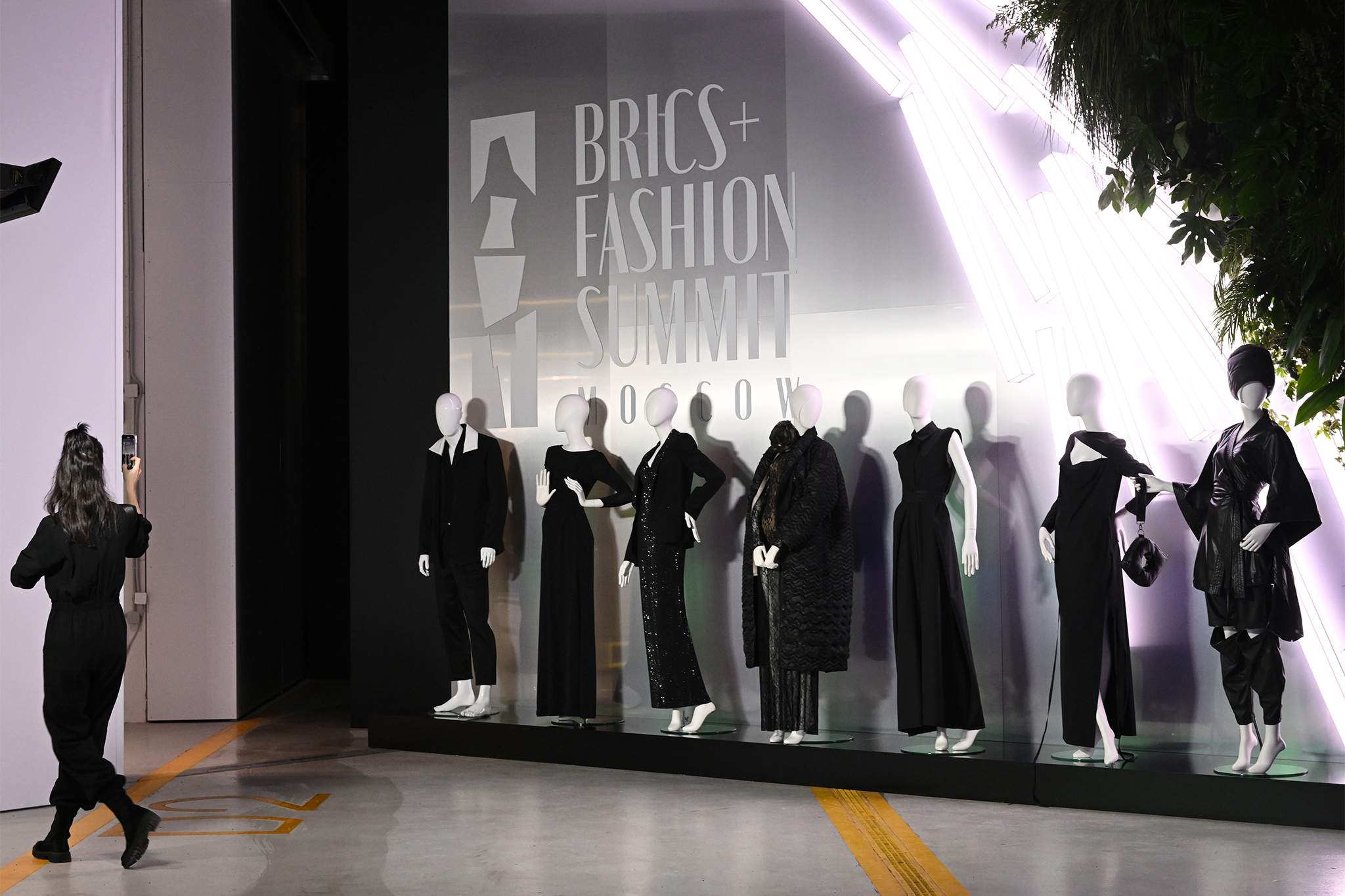 Брикс мода. Brics Fashion Summit. Brics Fashion Summit 2023 Москва. Brics Fashion Summit 2023 гости. Саммит моды БРИКС В Москве.