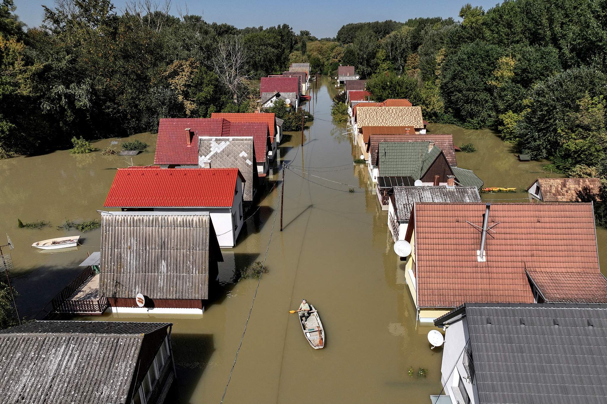 Наводнение дунай. Бургас наводнение. Наводнение. Наводнение в дунае. Половодье дуная.