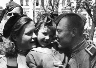 Последние дни войны: как «Известия» приближали Победу