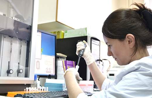 Беременных и детей спасут от ветрянки