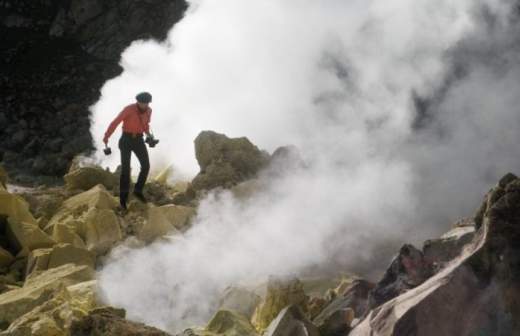 На Курилах активизировался вулкан Эбеко