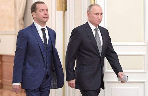 ВЦИОМ: россияне доверяют президенту и премьеру